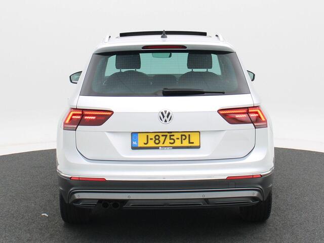 Volkswagen TIGUAN 1.5 TSi 150 Pk Automaat Highline | Adaptive Cruise | Bluetooth | CarPlay | Navigatie | Stoelverwarming | Panoramadak | 360 Camera | 19 Inch | 36.499 Km!!