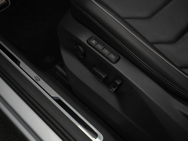 Volkswagen TIGUAN 1.4 TSI 245 pk DSG eHybrid R-Line Business | Panoramadak | Leder | Geheugenstoelen | Rondomzicht camera | IQ Light