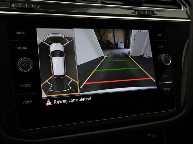 Volkswagen TIGUAN 1.4 TSI 245 pk DSG eHybrid R-Line Business | Panoramadak | Leder | Geheugenstoelen | Rondomzicht camera | IQ Light