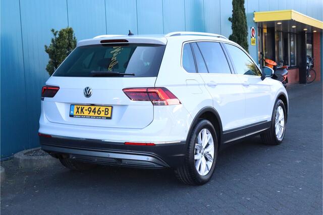 Volkswagen TIGUAN 1.4 TSI Highline Executive ECC|ADAPT.CRUISE|CARPLAY|NAV|DIGI.DASHB|STOELVER|KEYLESS|ELEK.A.KLEP|A.R.CAM|PDC