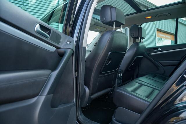 Volkswagen TIGUAN 1.4 TSI Sport&Style Panoramadak Cruise Clima PDC