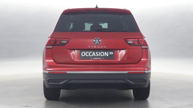 Volkswagen TIGUAN 1.5 TSI 150pk Life Business DSG / Navigatie / Stoelverwarming / Panoramadak / Camera