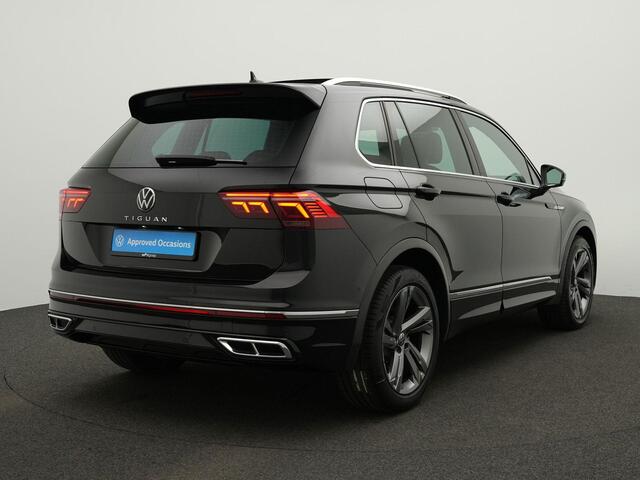 Volkswagen TIGUAN 1.5 TSI 150 pk DSG R-Line Business+ | Panoramadak | Leder | Geheugenstoelen | IQ Light | Stuur-/stoelverwarming | Achteruitrijcamera