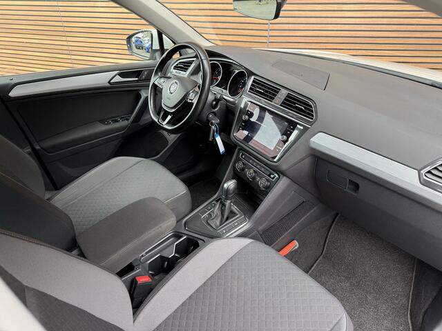 Volkswagen TIGUAN 1.5 TSI ACT Comfortline Business Navi / Adapt. Cruise / Elektrische Klep / Trekhaak