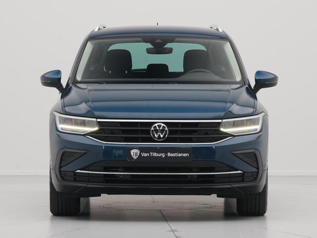 Volkswagen TIGUAN 1.4 TSI 245pk eHybrid Life Navigatie Stoelverwarming Side Assist Acc 194