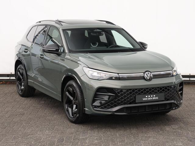 Volkswagen TIGUAN 1.5 eTSI R-Line Edition 150pk DSG | LED Plus | Panoramadak | Black Style | Winterpakket | Adaptieve Cruise Control | Navigatie | Climate Control | Camera |