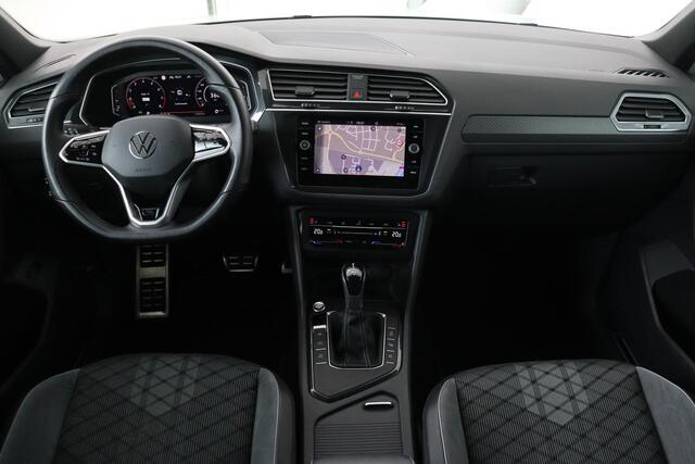 Volkswagen TIGUAN 1.5 TSI R-Line | Panoramadak | 360 camera | Trekhaak | Full LED | Stoelverwarming | Carplay | Harman-Kardon | Adaptive cruise | Navigatie