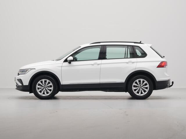 Volkswagen TIGUAN 1.5 TSI 130pk Life Business Navigatie Trekhaak Stoelverwarming Acc 83