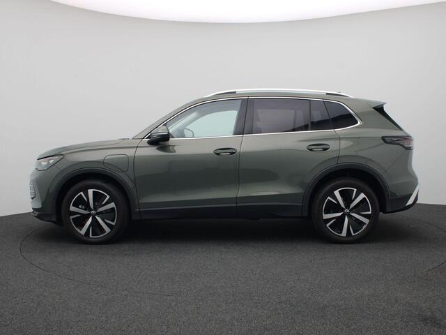Volkswagen TIGUAN 1.5 eHybrid Elegance 204PK DSG Matrix LED, Navi, Ergo Active Stoel, 360gr. Camera, Keyless, Side Assist, Virtual Pedal, Trekhaak, 19" LM Velgen