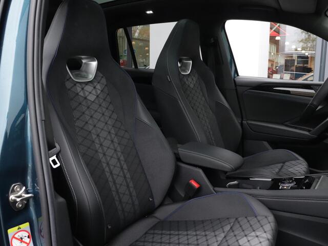 Volkswagen TIGUAN 1.5 eTSI R-Line Business | Keyless | Massage stoelen voor | Panoramadak | 360° camera | Head up Display | Harman Kardon |