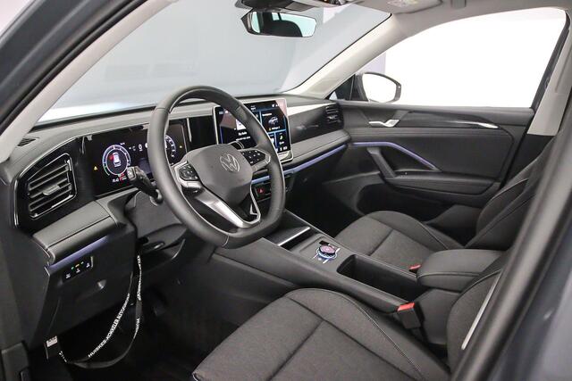 Volkswagen TIGUAN Life Edition 1.5 eHybrid 204pk DSG Automaat Adaptive cruise control, Elektrische achterklep, Navigatie, Achteruitrijcamera, Stuurwiel verwarmd, LED verlichting, Parkeersensoren