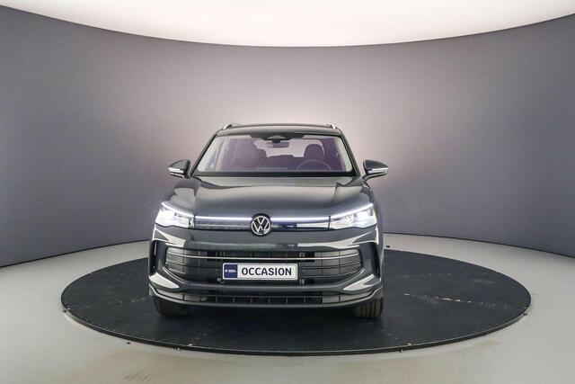 Volkswagen TIGUAN Life Edition 1.5 eHybrid 204pk DSG Automaat Adaptive cruise control, Elektrische achterklep, Navigatie, Achteruitrijcamera, Stuurwiel verwarmd, LED verlichting, Parkeersensoren