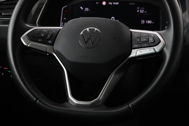 Volkswagen TIGUAN 1.5 TSI Life | Stoelverwarming | Trekhaak | LED Plus | Camera | Massage | Navigatie | Adaptive cruise | Ergo Active | Navigatie | Keyless