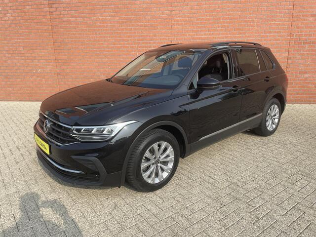 Volkswagen TIGUAN 1.5 TSI 150pk DSG Life | Panoramadak | Navigatie | d.m.v. Apple Carplay / Android Auto | Parkeersensoren | Adaptive Cruise Control | Stoel- en stuurverwarming | Ledverlichting | Getinte ramen | Climate Control