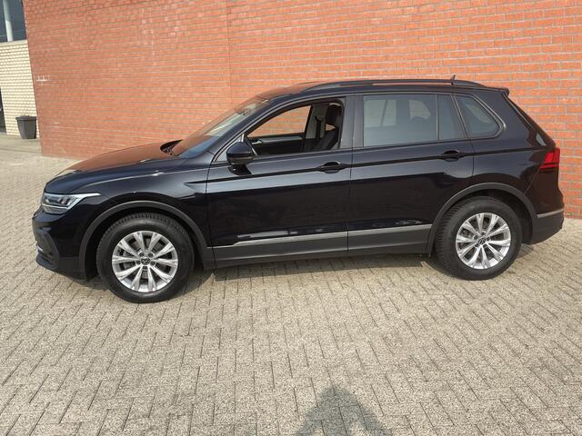 Volkswagen TIGUAN 1.5 TSI 150pk DSG Life | Panoramadak | Navigatie | d.m.v. Apple Carplay / Android Auto | Parkeersensoren | Adaptive Cruise Control | Stoel- en stuurverwarming | Ledverlichting | Getinte ramen | Climate Control