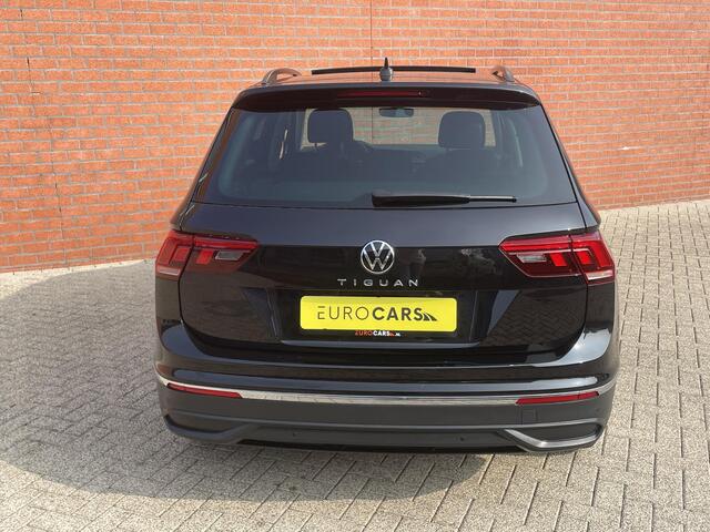 Volkswagen TIGUAN 1.5 TSI 150pk DSG Life | Panoramadak | Navigatie | d.m.v. Apple Carplay / Android Auto | Parkeersensoren | Adaptive Cruise Control | Stoel- en stuurverwarming | Ledverlichting | Getinte ramen | Climate Control
