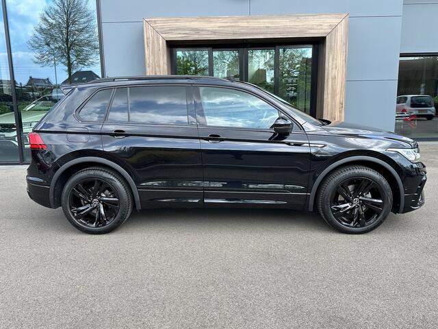 Volkswagen TIGUAN 1.5 TSI 150pk DSG R-Line | Black line | Panoramadak | Trekhaak | Camera | Dode hoek | Rijklaar incl. 1 jaar Bovag garantie