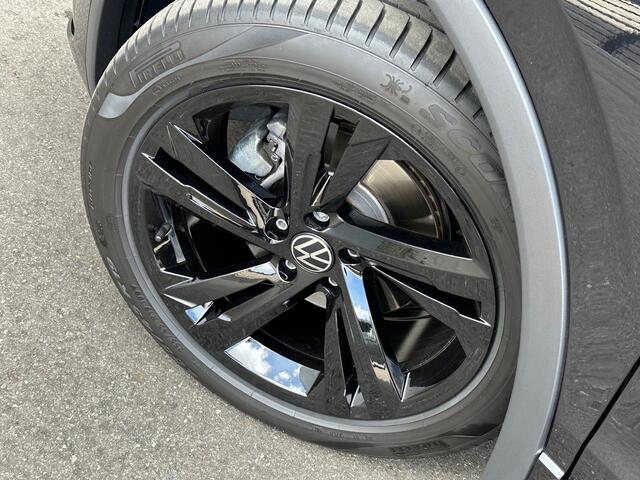 Volkswagen TIGUAN 1.5 TSI 150pk DSG R-Line | Black line | Panoramadak | Trekhaak | Camera | Dode hoek | Rijklaar incl. 1 jaar Bovag garantie