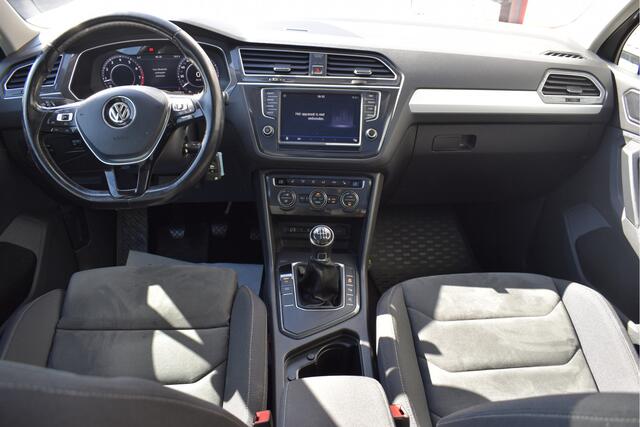 Volkswagen TIGUAN 1.4 TSI Comfortline Panorama, Virtual cockpit, Elek. Trekhaak, 360* camera, Stoelverwarming