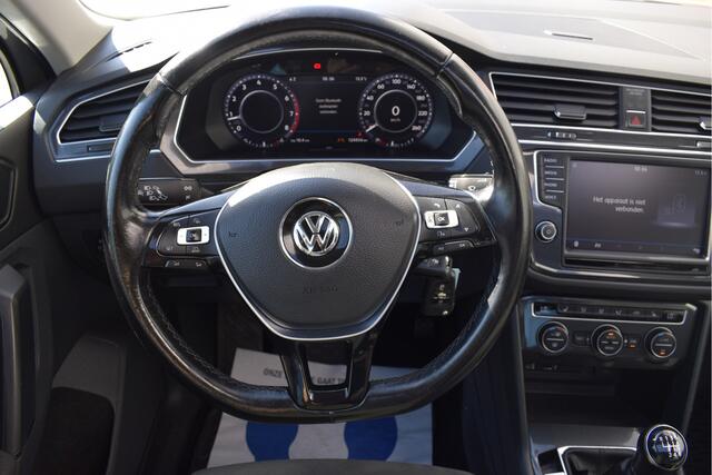 Volkswagen TIGUAN 1.4 TSI Comfortline Panorama, Virtual cockpit, Elek. Trekhaak, 360* camera, Stoelverwarming