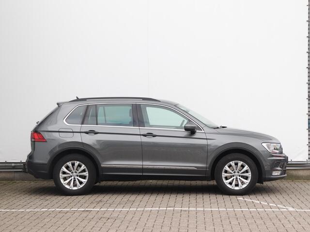 Volkswagen TIGUAN 1.4 TSI ACT Comfortline 150pk | Wegklapbare trekhaak (1800kg) | Achteruitrijcamera | Navigatie | Cruise control |