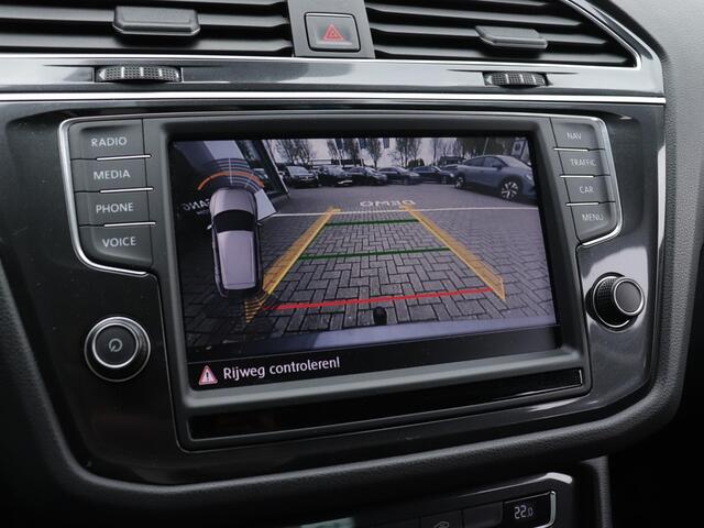 Volkswagen TIGUAN 1.4 TSI ACT Comfortline 150pk | Wegklapbare trekhaak (1800kg) | Achteruitrijcamera | Navigatie | Cruise control |