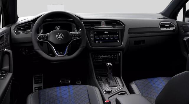 Volkswagen TIGUAN 2.0 TSI R 75 Edition 4Motion 320pk DSG / Panoramadak / 21" LMV Estoril / Black Style / Akrapovic Uitlaat / Trekhaak Elek. / IQ LED Matrix / Harman Kardon / 360 Camera / Alarm / Stuur en Stoelverwarming V+A / Head-Up Display / VW
