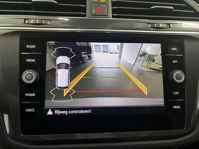 Volkswagen TIGUAN Allspace 1.5 Tsi 150pk DSG Life Business 7p. · Camera · 7 Persoons · Apple/Android Car Play · Navi · Elek. Achterklep · 18'' Inch · garantie t/m 23-05-2027 of 100.000km