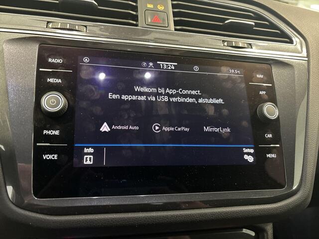 Volkswagen TIGUAN Allspace 1.5 Tsi 150pk DSG Life Business 7p. · Camera · 7 Persoons · Apple/Android Car Play · Navi · Elek. Achterklep · 18'' Inch · garantie t/m 23-05-2027 of 100.000km