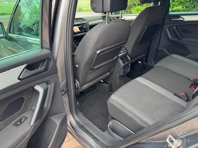 Volkswagen TIGUAN 1.5TSI 150PK DSG COMFORT R-LINE LED/NAVI/PDC/VIRTDASH