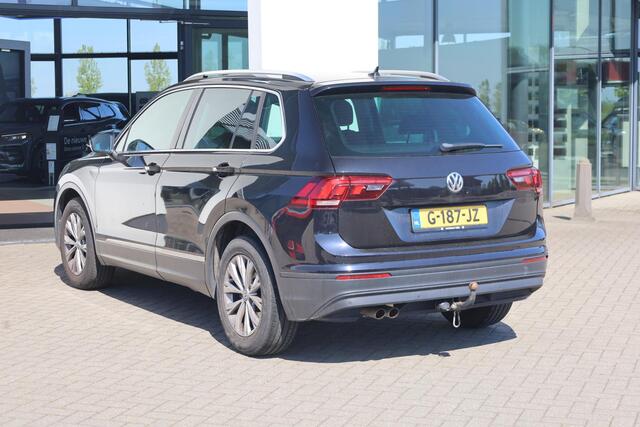 Volkswagen TIGUAN 1.5 TSI ACT Comfortline 150PK / 110kW DSG, Voorstoelen verwarmbaar, 3-zone climatronic, keyless start & entry, navigatie, LED koplampen, elektrisch verstel-, verwarm- en inklapbare buitenspiegels (spiegel pakket), trekhaak, 17" 'Montana' LMV, parkeersenso