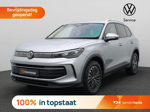 Volkswagen TIGUAN 1.5 eHybrid Life Edition 204PK DSG Adaptieve Cruise Controle, Elektr. Achterklep, Side Assist, Navi via Apple Carplay/Android Auto, Achteruitrijcamera, Winterpakket Plus, 18" LM Velgen