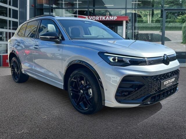 Volkswagen TIGUAN 1.5 TSI EHYBRID R-LINE LEDER/PANO-DAK/TREKHAAK/360-CAMERA/HUD/AC