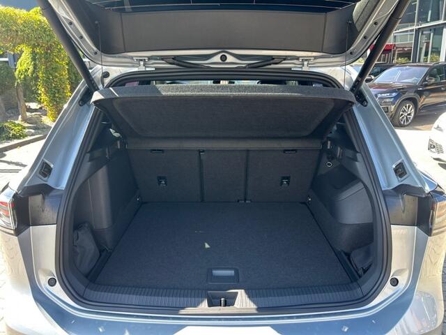 Volkswagen TIGUAN 1.5 TSI EHYBRID R-LINE LEDER/PANO-DAK/TREKHAAK/360-CAMERA/HUD/AC
