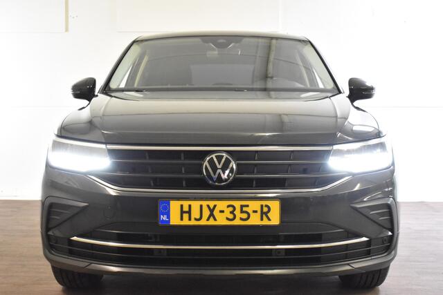 Volkswagen TIGUAN 1.5 TSI LIFE NAVI/PDC/CARPLAY