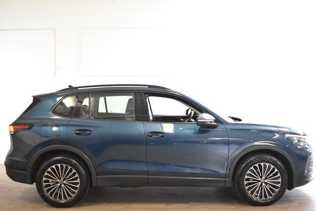 Volkswagen TIGUAN 1.5 eTSI DSG LIFE EDITION **** NAVI/HEAD-UP/TREKHAAK