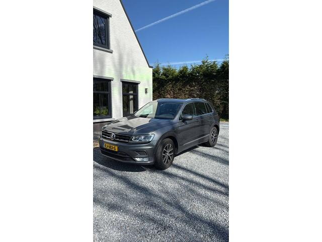 Volkswagen TIGUAN 1.4 TSI ACT Connected Series, ORGINEEL NEDERLANDSE AUTO , BOEKJES,NAP EN ONDERHOUDSHISTORIE