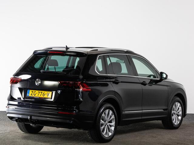 Volkswagen TIGUAN Comfortline Business 1.5 TSI 130pk | Trekhaak | Panoramadak | Navigatie | Stoelverwarming | NL-auto | Elektr. kofferbak |