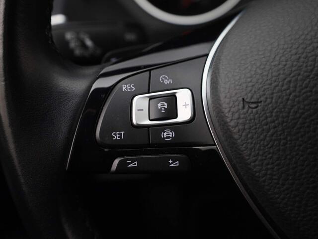 Volkswagen TIGUAN 1.5 TSI 150PK Comfortline DSG automaat | Trekhaak | Achteruitrijcamera | Ergo stoelen met massage | Navigatie |