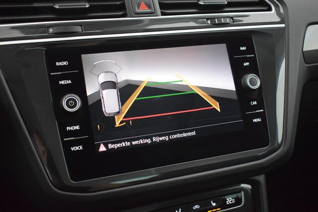Volkswagen TIGUAN 1.5 TSI ACT 150pk DSG R-Line IQ.Drive Trekhaak Camera Leder Panoramadak Virtual Cockpit Navigatie