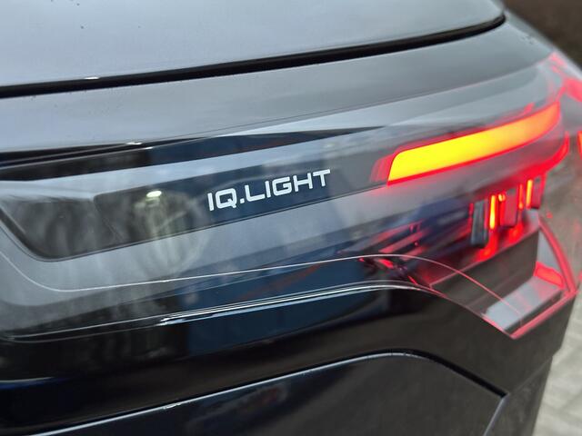 Volkswagen TIGUAN 1.5 eTSI Life Edition Trekhaak | IQ. Light | Stoelverw. | Sfeerverlichting