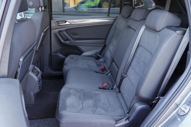 Volkswagen TIGUAN Allspace 1.5 TSI Highline, R-line, 7-Persoons, Panoramadak, Apple Carplay/Android Auto, Navigatie, Trekhaak!