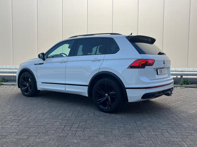 Volkswagen TIGUAN 1.5 TSI R-Line Pano / Virtual Cockpit / IQ.LGHT