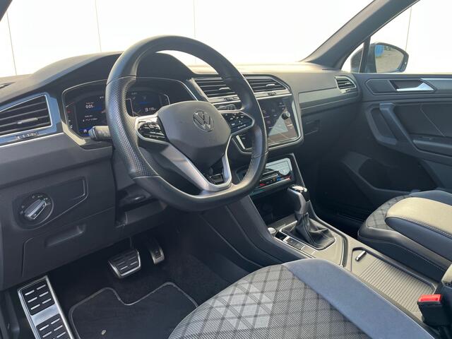 Volkswagen TIGUAN 1.5 TSI R-Line Pano / Virtual Cockpit / IQ.LGHT
