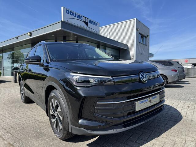 Volkswagen TIGUAN 1.5 eTSI Life Edition Trekhaak | IQ. Light | Stoelverw. | Sfeerverlichting. | standkachel