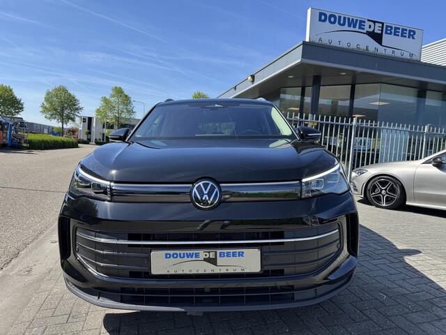 Volkswagen TIGUAN 1.5 eTSI Life Edition Trekhaak | IQ. Light | Stoelverw. | Sfeerverlichting. | standkachel
