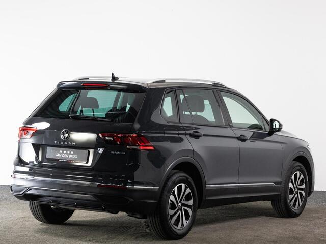 Volkswagen TIGUAN Active 1.4 TSI eHybrid 245 pk Automaat | LED | Trekhaak | Stoelverwarming | DDC | Navigatie via smartphone |