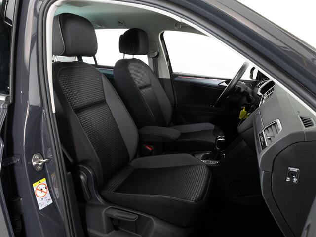 Volkswagen TIGUAN Active 1.4 TSI eHybrid 245 pk Automaat | LED | Trekhaak | Stoelverwarming | DDC | Navigatie via smartphone |