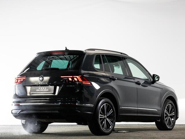 Volkswagen TIGUAN 1.4 TSI eHybrid 245 pk Automaat | LED | Navigatie | Trekhaak | 18" | Stoel & Stuur verwarming |