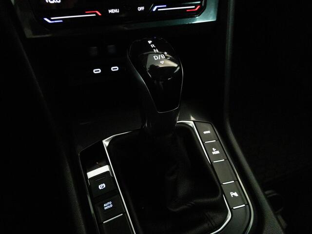 Volkswagen TIGUAN 1.4 TSI eHybrid 245 pk Automaat | LED | Navigatie | Trekhaak | 18" | Stoel & Stuur verwarming |